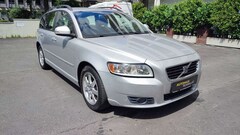 Bild des Angebotes Volvo V50 Kombi 2.0 D Momentum, Leder , Navigation,..