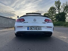 Bild des Angebotes Mercedes-Benz C 400 Coupe 4Matic / 63 AMG / 500 PS / Pano / Folie