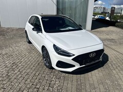 Bild des Angebotes Hyundai i30 ADVANTAGE PANORAMADACH NAVI+LED+SITZHEIZUNG