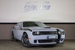 Bild des Angebotes Dodge Challenger 6.4 SRT ScatPack/ALPINE/SHZ/SBL/R20