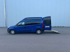 Bild des Angebotes Opel Combo D Selection L2H2*BEHINDERTENUMBAU