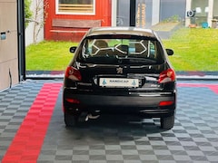 Bild des Angebotes Peugeot 206 1.4 75 Urban Move