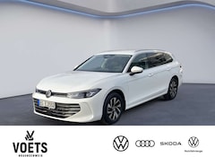 Bild des Angebotes VW Passat Variant Business 1.5 eTSI DSG RearView