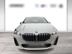 Bild des Angebotes BMW 218 i Active Tourer M Sportpaket-Panorama Glasdach-Hea