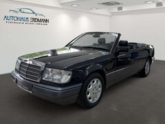 Bild des Angebotes Mercedes-Benz 300 CE-24V (W124)Cabrio*Oldtimer*Aut*Leder*Klima