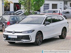 Bild des Angebotes VW Passat Variant R-Line 1.5 TSI DSG eHybrid AHK IQ