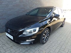 Bild des Angebotes Volvo V60 Kombi Linje Svart Automatik/Leder/Navi/PDC