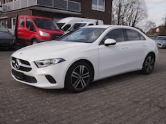 Bild des Angebotes Mercedes-Benz A 180 1.Hand Klima Shz GRA LED Teilleder