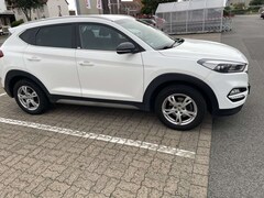 Bild des Angebotes Hyundai TUCSON blue 1.7 CRDi 2WD DCT Passion Plus