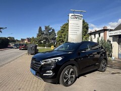 Bild des Angebotes Hyundai TUCSON 2.0 CRDi 4WD 6-Gang Keyless-Navi-Pano-AHK-PDC-R...