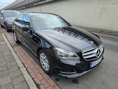Bild des Angebotes Mercedes-Benz E 220 E 220 T CDI DPF BlueEFFICIENCY 7G-TRONIC Avantgard