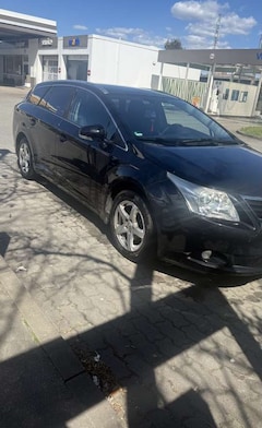 Bild des Angebotes Toyota Avensis Combi 1.6