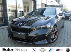 Bild des Angebotes BMW i5 eDrive40 Limousine Sportpaket AHK-klappbar AHK Nav