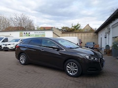 Bild des Angebotes Hyundai i40 cw 1,6 GDI, EU6, Navi, WRäder, TÜV neu !!
