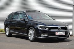 Bild des Angebotes VW Passat Variant Elegance*IQ-Light*Pano*R-Kamera*AHK*ACC*Business-Paket Premium