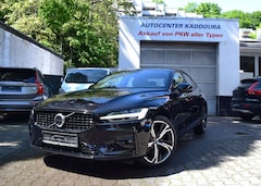 Bild des Angebotes Volvo S60 B4PlusDark,Pano,360°K,STHZ,Voll-LED,BLIS+ACC