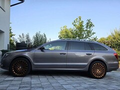 Bild des Angebotes Skoda Superb Superb Combi 2.0 TDI Green tec 4x4 DSGL