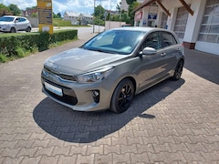 Bild des Angebotes Kia Rio Dream Team-AHK abn.~M&S~Klima~unfallfr.~ALU~PDC~usw.