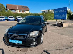 Bild des Angebotes Toyota Avensis Kombi 2.4 Executive