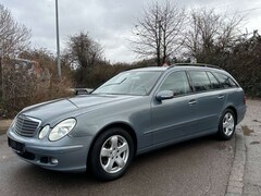 Bild des Angebotes Mercedes-Benz E 220 T CDI 7-Sitzer / Navigation/6 Gang