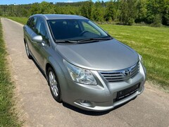 Bild des Angebotes Toyota Avensis Kombi Sol 2,2 Diesel Automatik