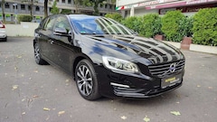 Bild des Angebotes Volvo V60 Kombi Linje Svart, Navi,Leder, Autom.,1.Hand