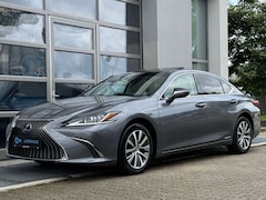 Bild des Angebotes Lexus ES 300 H*ACC*LEDER*SCHIEBEDACH*KAMERA*8-FACH