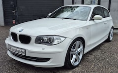 Bild des Angebotes BMW 120 i lim. Aut. Navi Schiebedach Vollleder