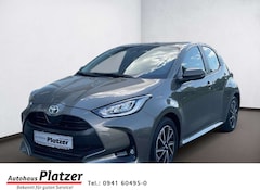 Bild des Angebotes Toyota Yaris 1,5 l Hybrid Team D inkl. Comfortpaket LED Apple C