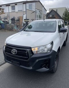 Bild des Angebotes Toyota Hilux 4x4 Double Cab Klima AC