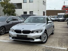 Bild des Angebotes BMW 318 d Advantage/LED/Schiebedach/Navi/Autom