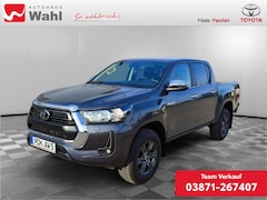 Bild des Angebotes Toyota Hilux 2,8,Doule Cab Comfort,AHK,Laderaumwanne
