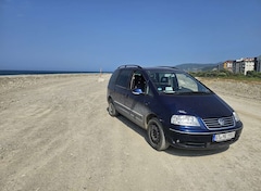 Bild des Angebotes VW Sharan 1.9 TDI 4Motion Family