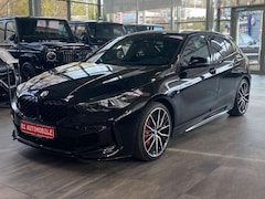 Bild des Angebotes BMW 135 M 135 i xDrive*ACC*HUD*LED*PANO*VOLL*PERFOR*19 Z