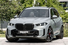 Bild des Angebotes BMW X5 50e M SPORT.PANO.DR.ASS.360.LUFTF.H/K.AHK.22"