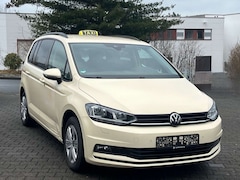 Bild des Angebotes VW Touran 2.0 TDI DSG 7 Sitzer  Modell 2024