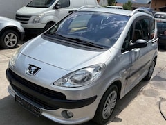 Bild des Angebotes Peugeot 1007 Premium Automatik
