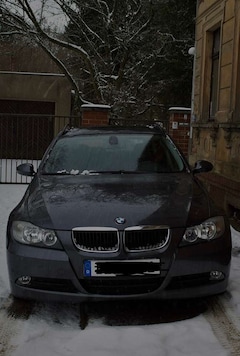 Bild des Angebotes BMW 320 320i Touring
