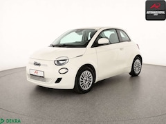 Bild des Angebotes Fiat 500e 500e SPURHALTE,CARPLAY,AMBIENTE,TEMPOMAT,1.HAND