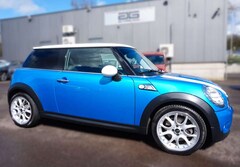 Bild des Angebotes MINI Cooper S *erst 64TKM/Teilleder/Bi-Xenon*