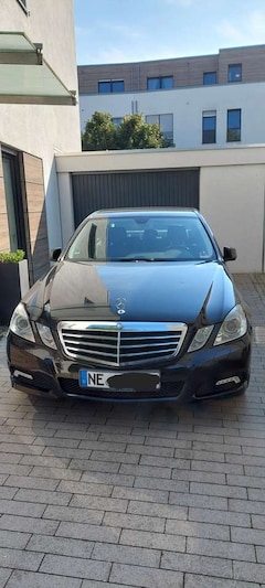 Bild des Angebotes Mercedes-Benz E 250 E 250 CGI BlueEfficiency (212.047)