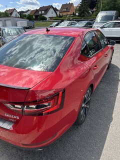 Bild des Angebotes Skoda Superb Sportline 4x4