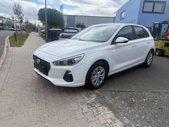 Bild des Angebotes Hyundai i30 Select