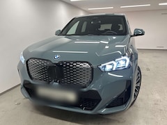 Bild des Angebotes BMW iX1 xDrive30 M Sportpaket Pro Head-Up AHK DAB LED AHK
