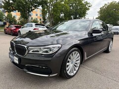 Bild des Angebotes BMW 740 i AUT~S.Dach~Leder~Mass~HuD~360Kam~ACC