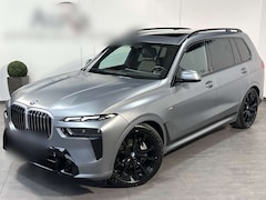 Bild des Angebotes BMW X7 xDrive40d M-Sport NAV+LASER+AHK+B&W+22ZO+PANO