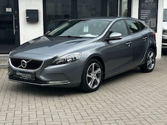 Bild des Angebotes Volvo V40 Kinetic°Klima°Tempo°Kamera°S-Heft°8F.Bereift