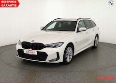 Bild des Angebotes BMW 330 330e M-Sport Touring PHEV LED ACC Navi 360°