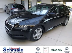 Bild des Angebotes Skoda Superb Combi Ambition AHK Navi Sperrdiff. ACC Apple CarPl