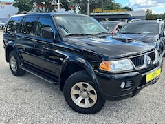 Bild des Angebotes Mitsubishi Pajero 4x4*Klimaaut.*Trittbretter* TÜV Neu